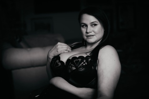 Header of abouttheboobs