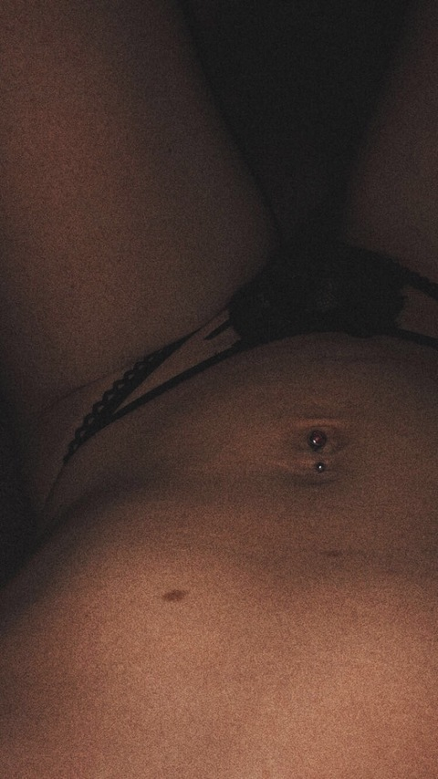 Header of aprilbabeeee09