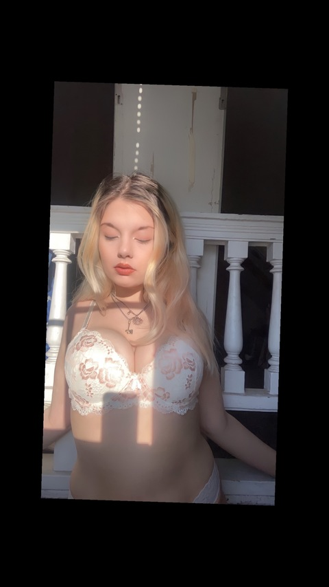 Header of astridfairy