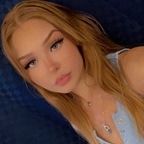 Holly✨ (@bbdarlingholly) Leaks OnlyFans 

 profile picture