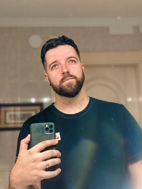 Header of beardedbj