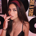 carly.jb (Baddiecarly) free OnlyFans Leaked Pictures and Videos 

 profile picture