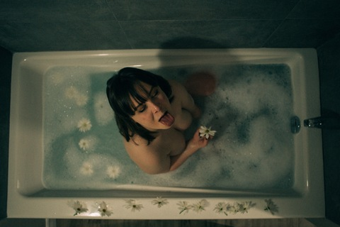 Header of chloecherryxoxo