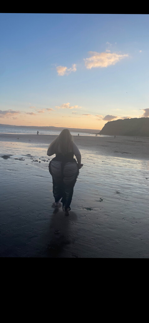 Header of courtneymariex