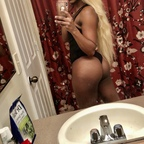 Crystal @crystalb_xoxo Leaked OnlyFans 

 profile picture