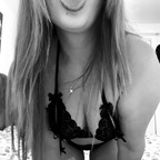 crystalia (Crystalia) OnlyFans content 

 profile picture
