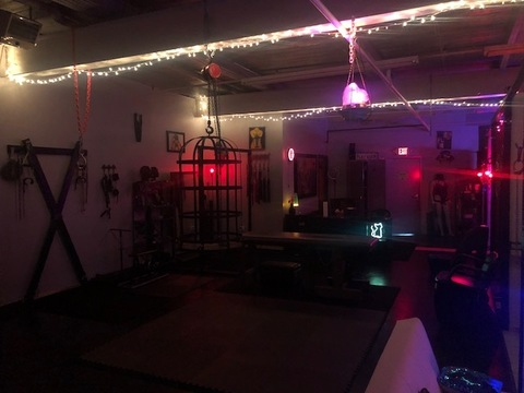Header of dandysplayroom