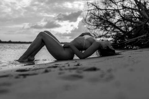 Header of darkherophotos