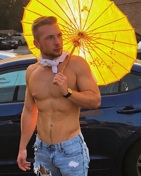 Header of datsexygoose