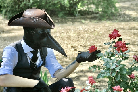 Header of dr.azazel