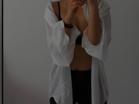 Header of elle-louiseof
