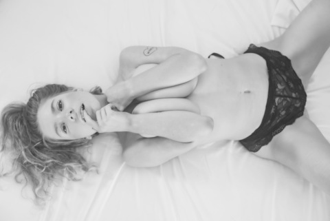 Header of elliebelliesparkle