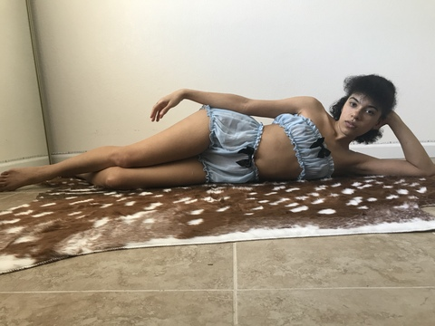Header of freehoneyvulture