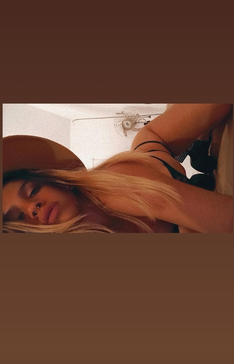 Header of frutillaconmelon