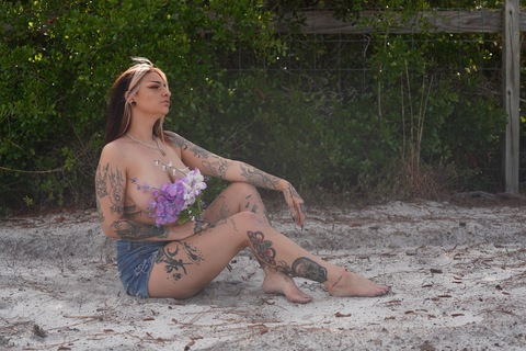 Header of grave_yard_vixen