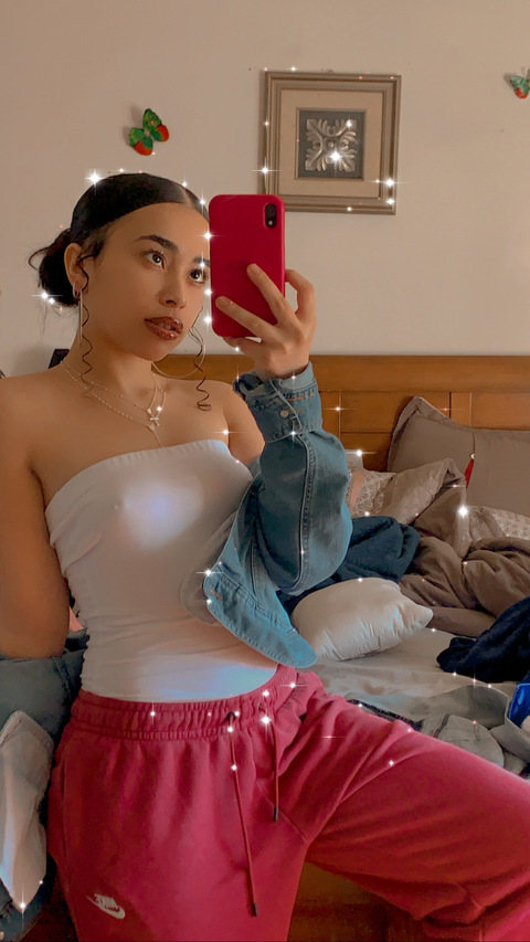 Header of itsriahhhh