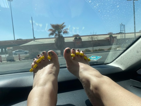Header of juicyjewelzfeet
