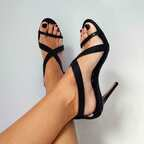Julie Big Feet Goddess (julie.bigfeet) Leaks OnlyFans 

 profile picture