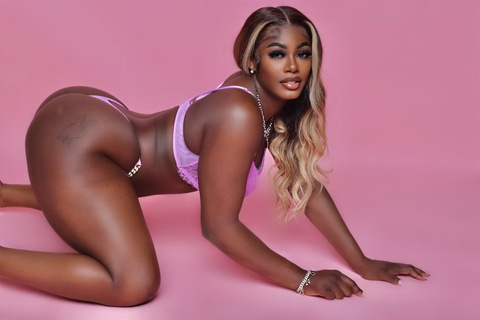 Header of kandidadoll