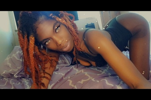 Header of kissydakitty