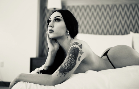 Header of ladysiete777