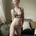 Lain (@lain_love) Leak OnlyFans 

 profile picture