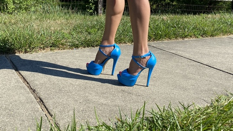 Header of latinmominheels