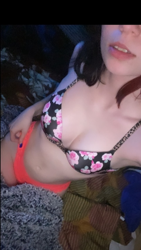 Header of lilxbhadie