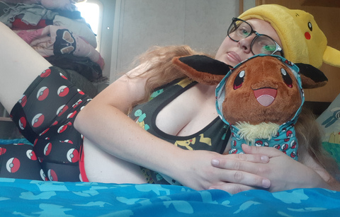 Header of lukeylewdcario