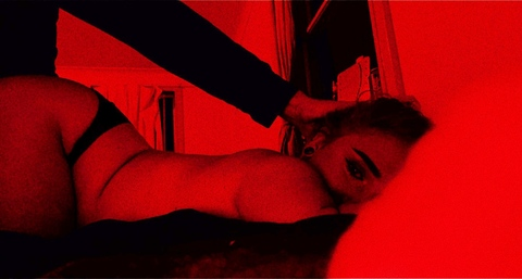 Header of midgeeyy