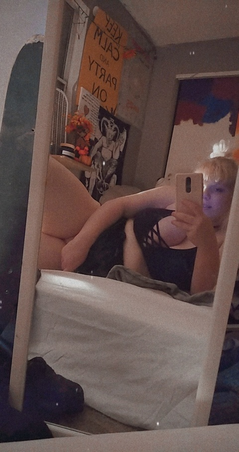 Header of missthickens