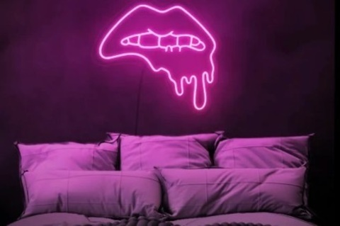 Header of nicoletteandrhett