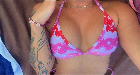Header of paidpeaches