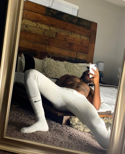 Header of papisplayhouse