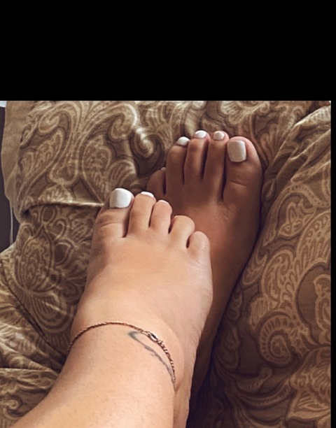 Header of peachyhotwife00