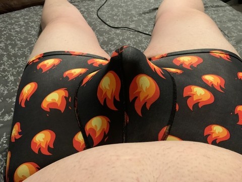 Header of queerboitbird