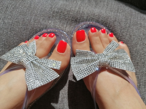Header of sandy_small_feet