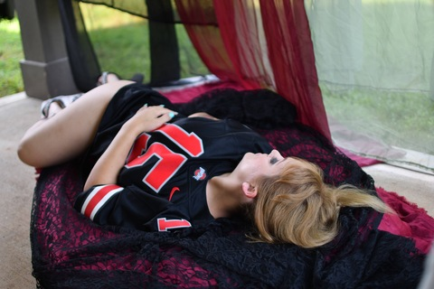 Header of sara_kdee