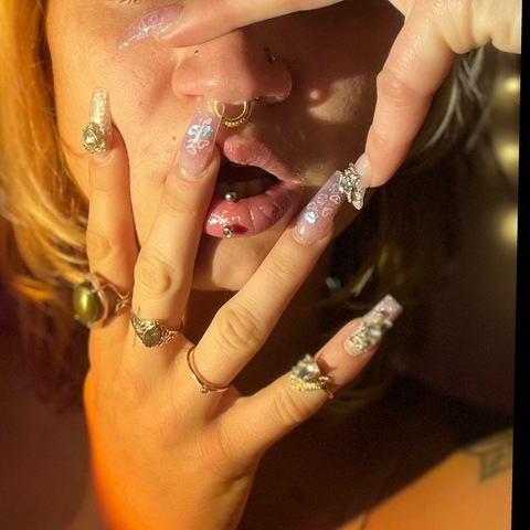 Header of sassymalika