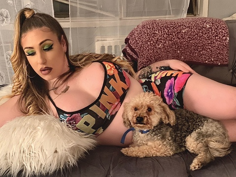 Header of snowbunnyjuju