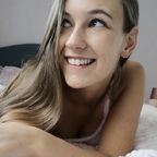Sophie 🌸 (@sophie_davis) Leaked OnlyFans 

 profile picture