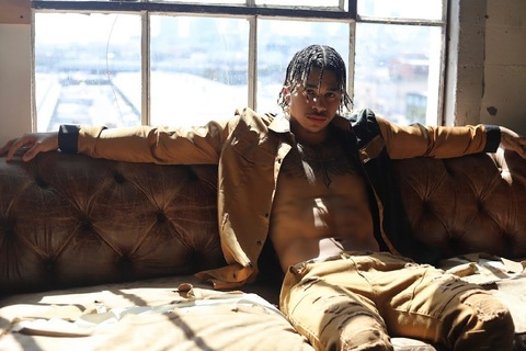 Header of tattedlightskin