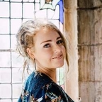 thelovelyisla (Isla Fae) OnlyFans Leaked Videos and Pictures 

 profile picture