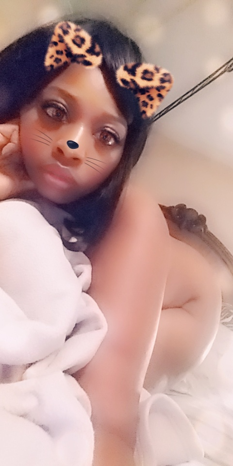 Header of thickcumz