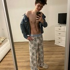 your_cute_friend1 (Your Cute Friend) OnlyFans Leaks 

 profile picture