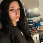 zoevertzayias (Zoe) OnlyFans Leaks 

 profile picture